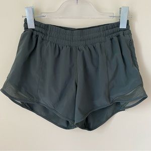Lululemon Hotty Hot Low-Rise Lined Shorts 4”